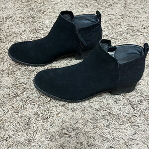 Tom suede ankle boots